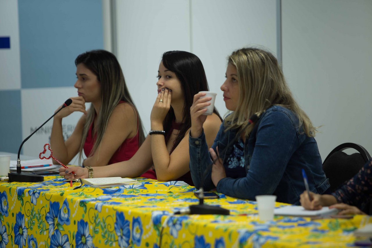 Primeira Roda de Conversa do ano debate o monitoramento clínico do HIV