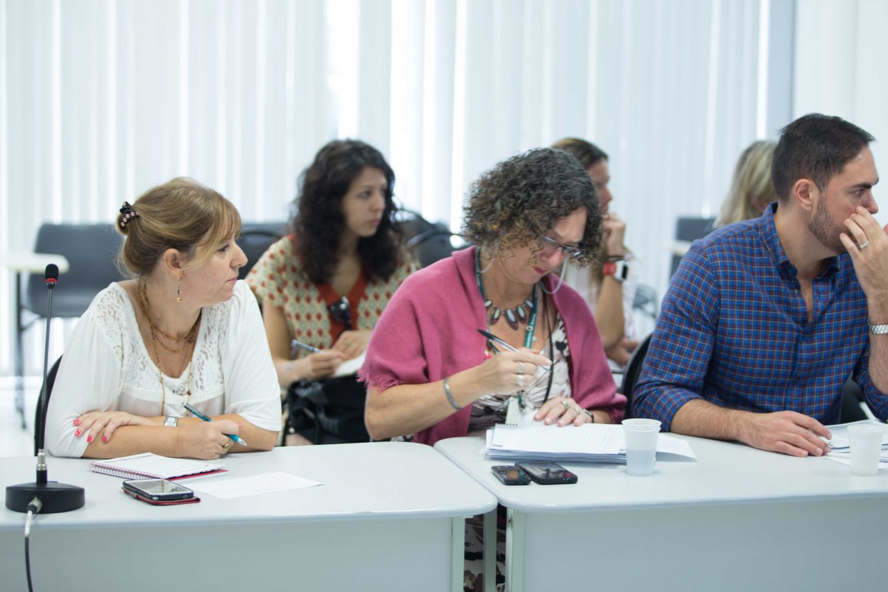 Primeira Roda de Conversa do ano debate o monitoramento clínico do HIV