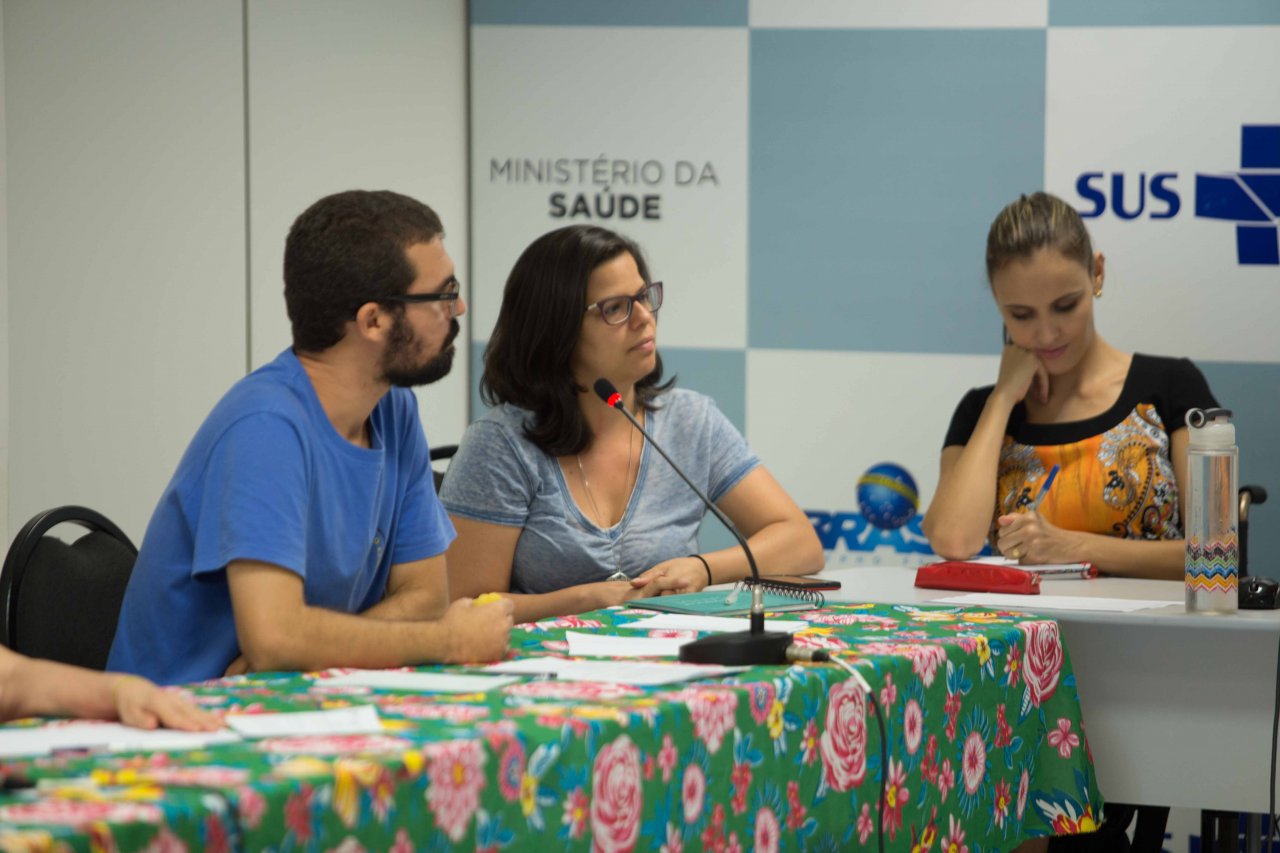 Primeira Roda de Conversa do ano debate o monitoramento clínico do HIV