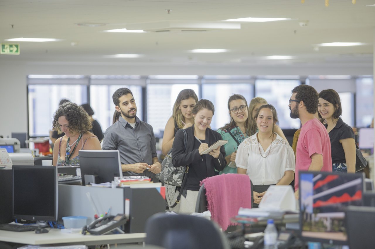 Estudantes da FGV-SP visitam DIAHV e participam da Roda de Conversa